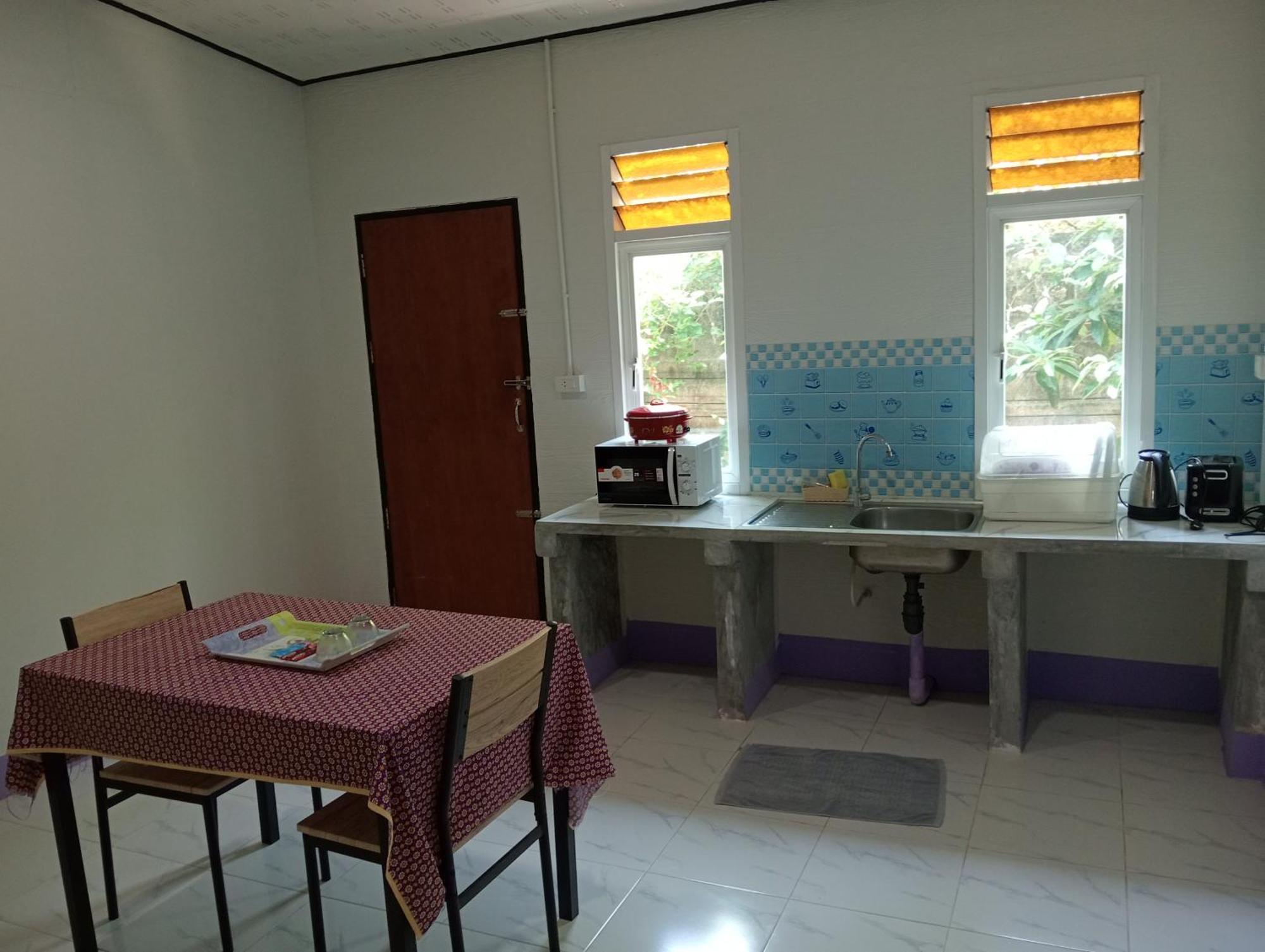 Lanta Beautiful Beach House Ко-Ланта Номер фото