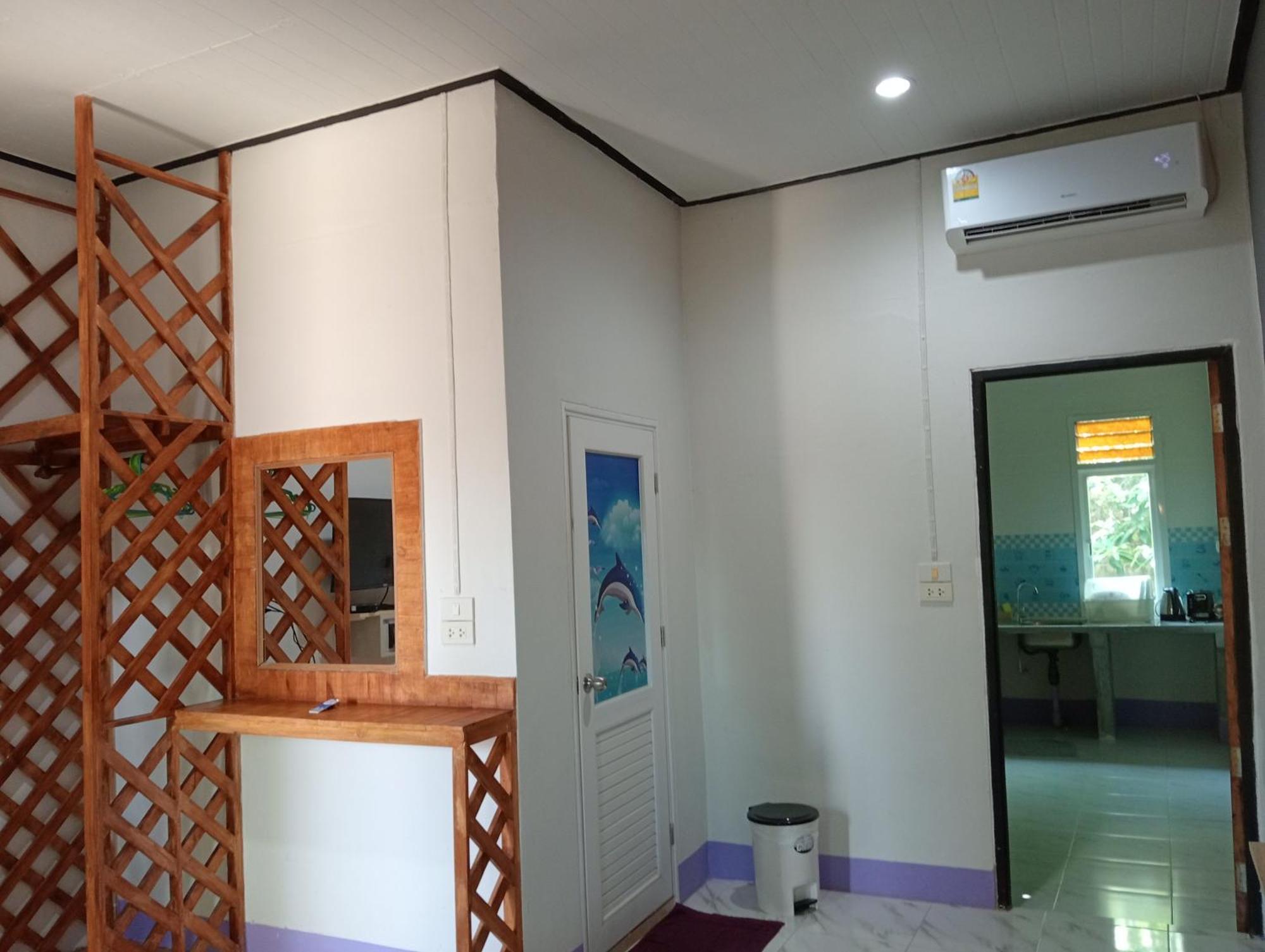 Lanta Beautiful Beach House Ко-Ланта Номер фото